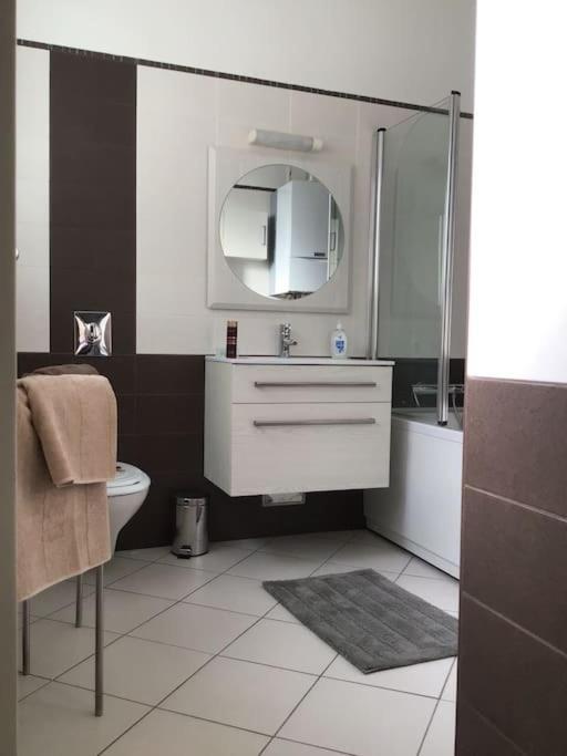 Spacious 3Br/2Bt Apartment With A/C In City Center 자그레브 외부 사진